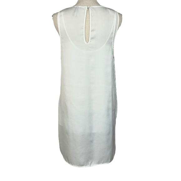 Guess Medium Bi-Level Top Sleeveless Sheer Lined Slits Rear Keyhole White Moon - Picture 4 of 10